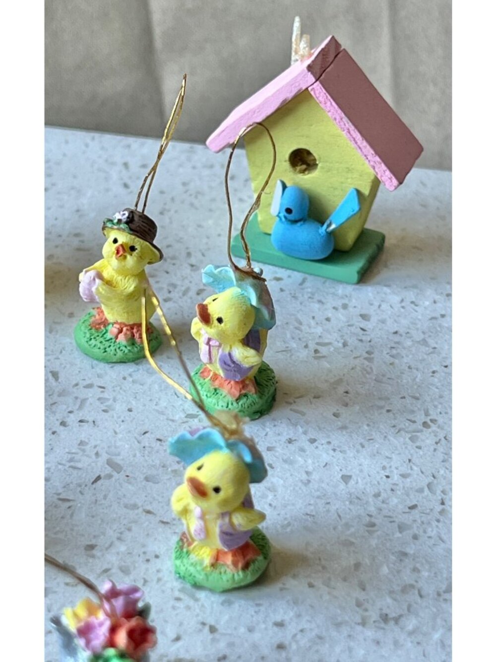 Easter Ornaments & Decor Bunnies Chicks Eggs Birdhouse Baskets Carrots Tulips - Picture 4 of 8